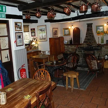 Penzion Richard III - Pub With Rooms 3*