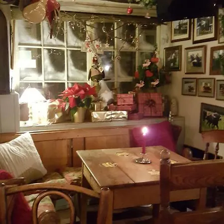 Penzion Richard III - Pub With Rooms 3*